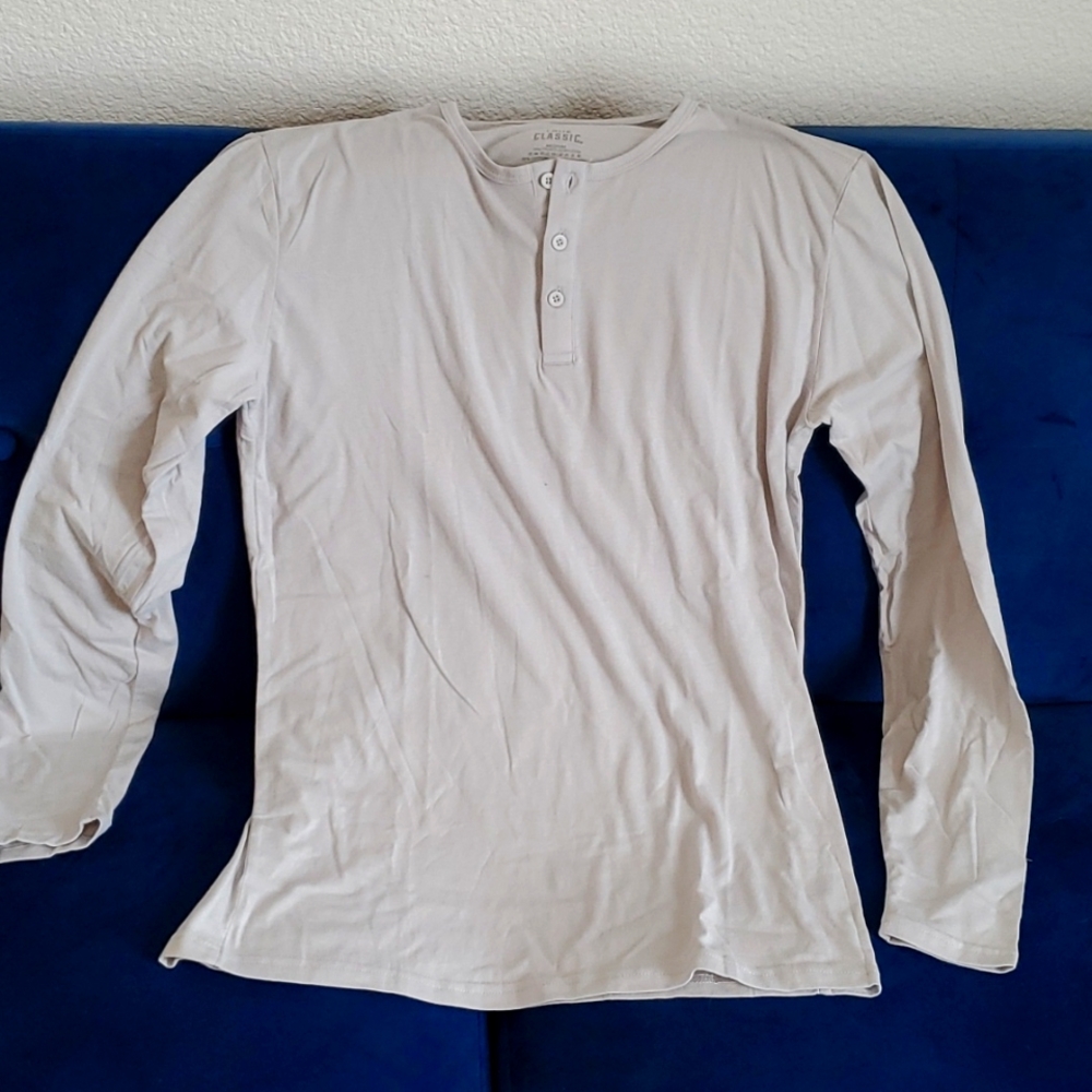 NEW True Classic Gray Men's Henley Size M